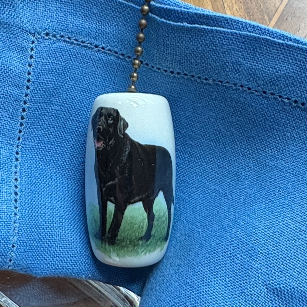 Black Lab Lamp Pullchain